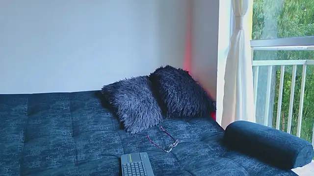 Snapshot of ethan_and_ava chatting on October 24, 2025, 3:00 pm ethan and ava online show from October 24, 2025, 3:00 pm