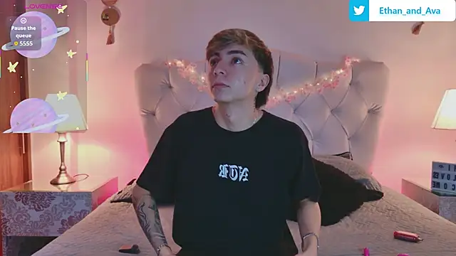 Snapshot of ethan_and_ava chatting on September 21, 2025, 12:43 pm ethan and ava online show from September 21, 2025, 12:43 pm