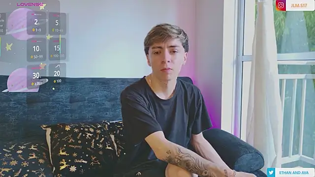 ethan and ava online show from November 26, 2025, 1:33 pm