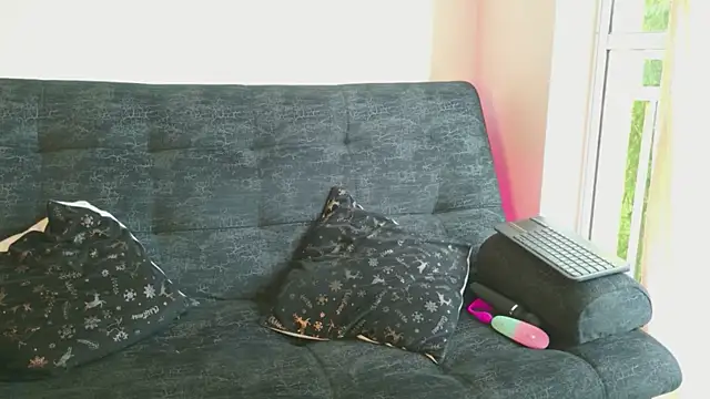 Snapshot of ethan_and_ava chatting on March 4, 2026, 1:19 pm ethan and ava online show from March 4, 2026, 1:19 pm