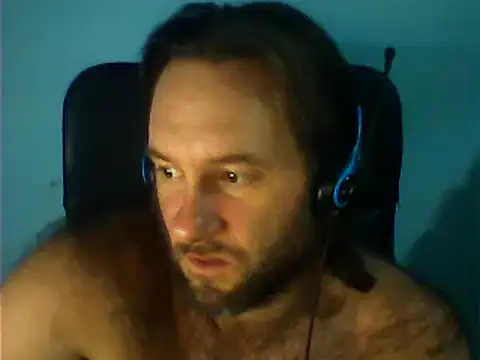gamedesigndad19 online show from February 5, 2025, 3:02 am