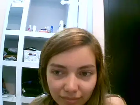 VittoriaTaylor online show from March 19, 2025, 12:48 am