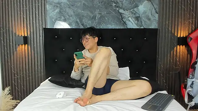 vanilla hot online show from February 1, 2025, 1:30 pm