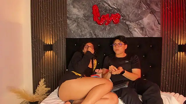 vanilla hot online show from February 16, 2025, 10:22 pm