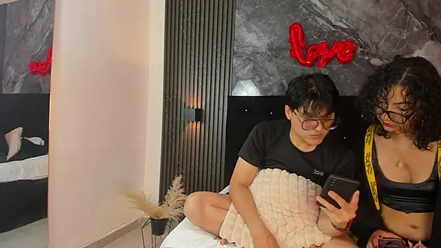 vanilla hot online show from February 16, 2025, 7:16 pm