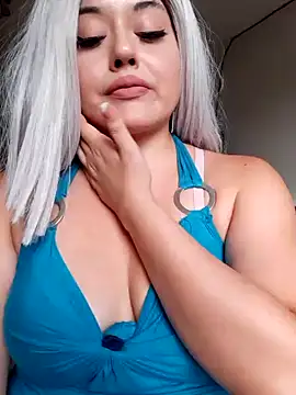 monicavictoria1301 online show from February 18, 2025, 10:36 pm