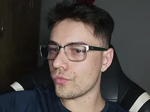 Dyllan   online show from October 11, 2025, 2:34 am