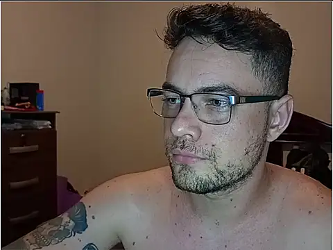 Dyllan   online show from April 16, 2026, 1:06 am