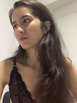 Snapshot of Bella_still chatting on October 20, 2025, 1:22 pm Bella still online show from October 20, 2025, 1:22 pm