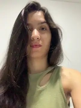 Snapshot of Bella_still chatting on September 25, 2025, 1:06 pm Bella still online show from September 25, 2025, 1:06 pm