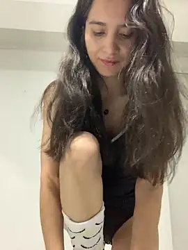 Snapshot of Bella_still chatting on October 8, 2025, 1:12 pm Bella still online show from October 8, 2025, 1:12 pm