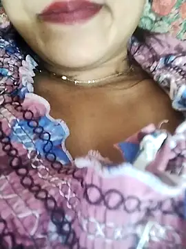 Snapshot of priya0921 chatting on February 22, 2025, 10:40 am priya0921 online show from February 22, 2025, 10:40 am