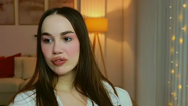 GoddessRoxana online show from December 16, 2025, 1:48 pm