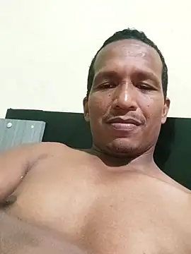 Snapshot of Nego8659 chatting on October 24, 2025, 8:19 pm Nego8659 online show from October 24, 2025, 8:19 pm