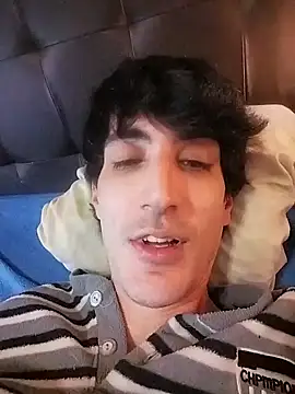 Snapshot of moutt99 chatting on January 23, 2025, 2:50 pm moutt99 online show from January 23, 2025, 2:50 pm