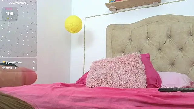 Snapshot of SERAFINA_ chatting on February 26, 2025, 2:49 pm SERAFINA online show from February 26, 2025, 2:49 pm