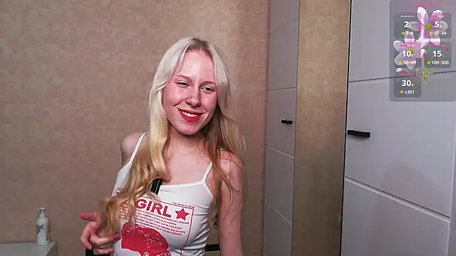 Mary Kitty88 online show from April 18, 2026, 3:36 pm