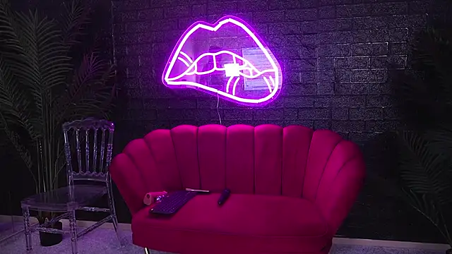 Annabellerise online show from September 25, 2025, 4:18 am