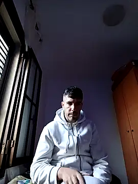 Snapshot of Yeray01 chatting on March 1, 2026, 5:24 pm Yeray01 online show from March 1, 2026, 5:24 pm