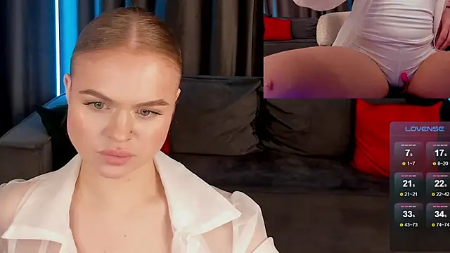 MilaFink online show from February 22, 2025, 5:24 pm