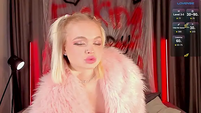 MilaFink online show from February 15, 2025, 1:49 pm