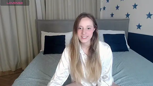 blondyriss online show from February 28, 2025, 3:26 pm