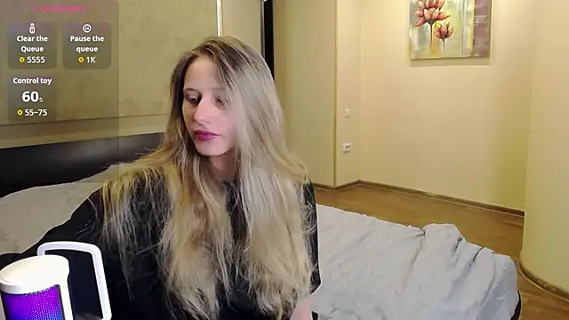 blondyriss online show from September 14, 2025, 7:25 pm
