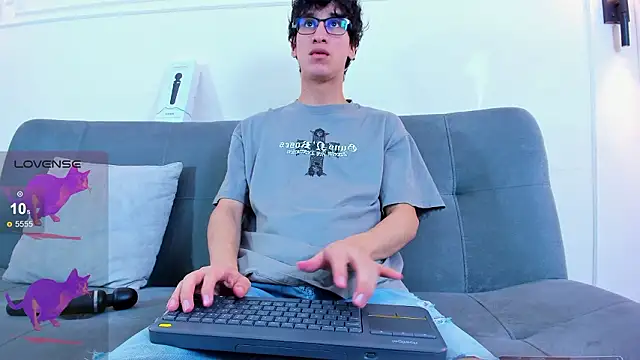 Cum hunters online show from February 13, 2026, 3:17 am