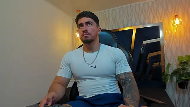 Snapshot of Brad_Summer chatting on October 7, 2025, 5:14 pm Brad Summer online show from October 7, 2025, 5:14 pm