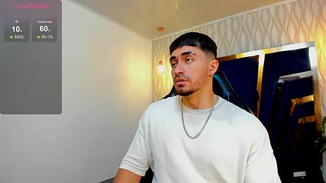 Snapshot of Brad_Summer chatting on September 18, 2025, 5:16 pm Brad Summer online show from September 18, 2025, 5:16 pm