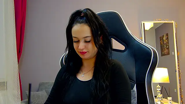 Snapshot of Eva_Lovvia_ chatting on March 18, 2025, 2:18 am Eva Lovvia  online show from March 18, 2025, 2:18 am