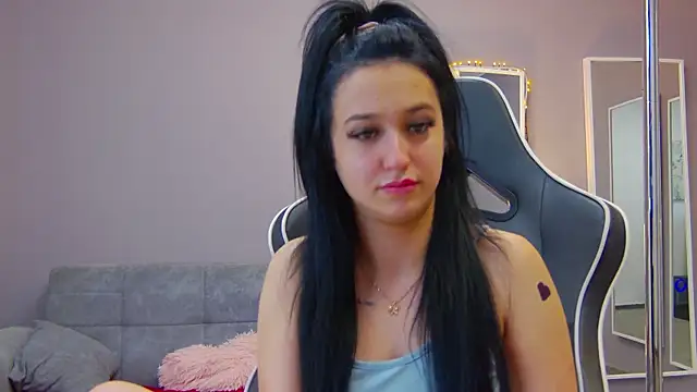 Snapshot of Eva_Lovvia_ chatting on February 5, 2025, 9:40 pm Eva Lovvia  online show from February 5, 2025, 9:40 pm