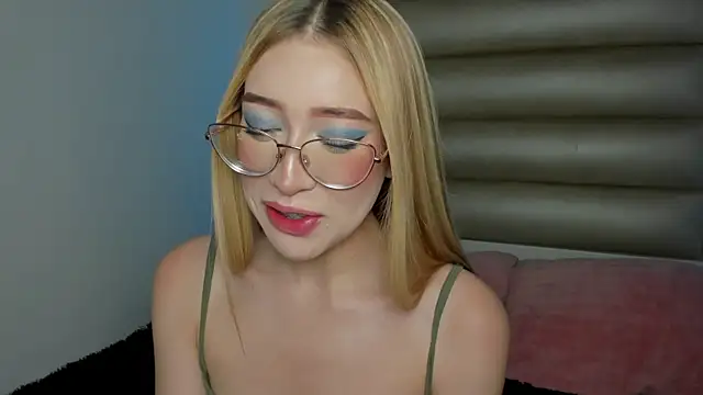 Snapshot of Princess_tokyo chatting on January 9, 2026, 7:54 pm Princess tokyo online show from January 9, 2026, 7:54 pm