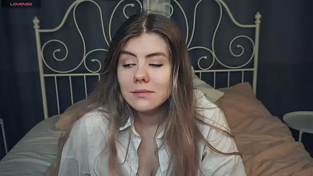 PhilippaHarber online show from February 1, 2025, 7:34 pm