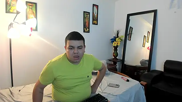 Snapshot of Faridsweetness chatting on January 25, 2025, 6:24 pm Faridsweetness online show from January 25, 2025, 6:24 pm