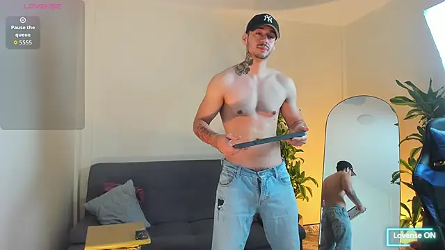 Snapshot of Salvatore_costa chatting on September 24, 2025, 4:30 am Salvatore costa online show from September 24, 2025, 4:30 am