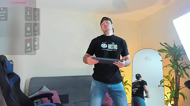 Snapshot of Salvatore_costa chatting on October 19, 2025, 10:56 pm Salvatore costa online show from October 19, 2025, 10:56 pm