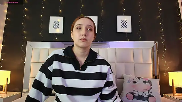 Snapshot of anastasia_windel chatting on October 17, 2025, 7:26 pm anastasia windel online show from October 17, 2025, 7:26 pm