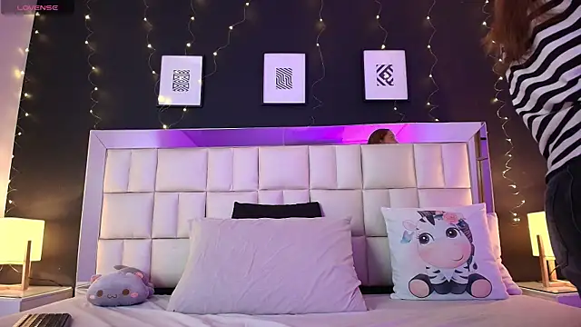 Snapshot of anastasia_windel chatting on October 13, 2025, 7:26 pm anastasia windel online show from October 13, 2025, 7:26 pm