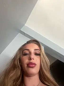 Snapshot of SexySofia_69 chatting on May 21, 2026, 2:58 pm SexySofia 69 online show from May 21, 2026, 2:58 pm
