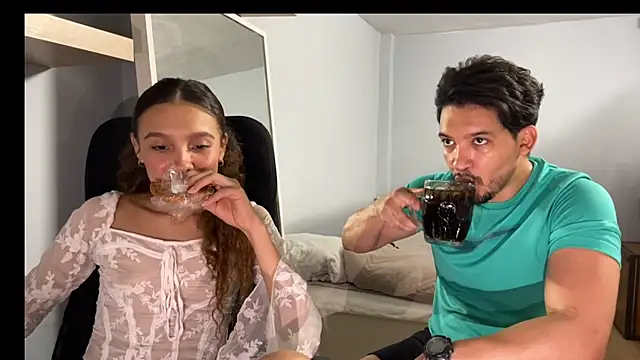 Snapshot of RagnarLothbrokXX chatting on September 17, 2025, 7:16 pm RagnarLothbrokXX online show from September 17, 2025, 7:16 pm