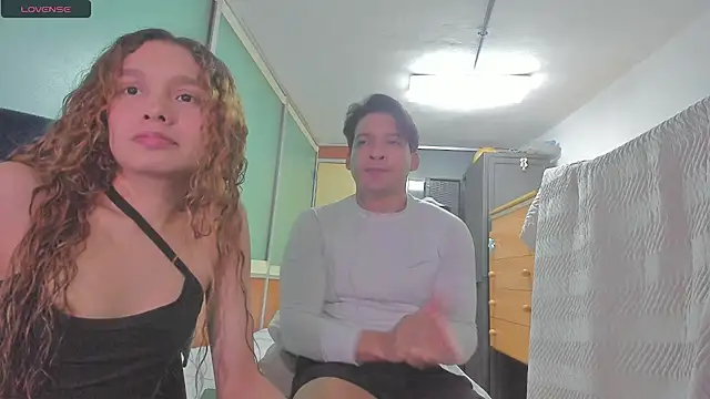 Snapshot of RagnarLothbrokXX chatting on February 16, 2025, 8:33 pm RagnarLothbrokXX online show from February 16, 2025, 8:33 pm