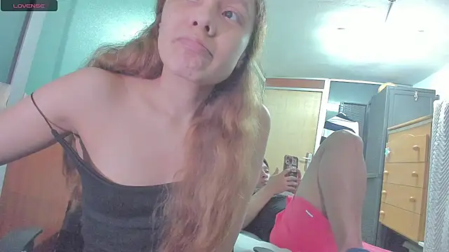 Snapshot of RagnarLothbrokXX chatting on February 5, 2025, 9:40 pm RagnarLothbrokXX online show from February 5, 2025, 9:40 pm