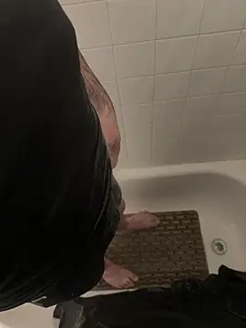 Snapshot of HorneyCalboy chatting on February 6, 2026, 10:50 pm HorneyCalboy online show from February 6, 2026, 10:50 pm