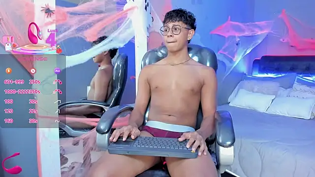 Snapshot of Dawn16_ chatting on October 29, 2025, 9:03 pm Dawn16  online show from October 29, 2025, 9:03 pm