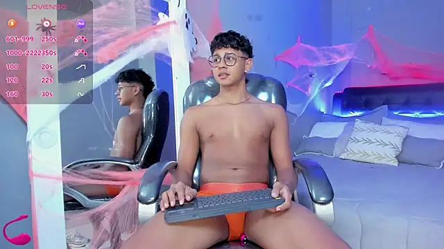 Snapshot of Dawn16_ chatting on October 25, 2025, 9:15 pm Dawn16  online show from October 25, 2025, 9:15 pm