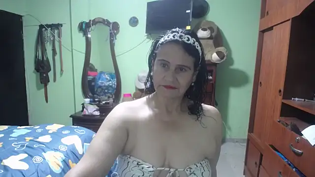 jazmin mature  online show from February 26, 2025, 11:19 pm