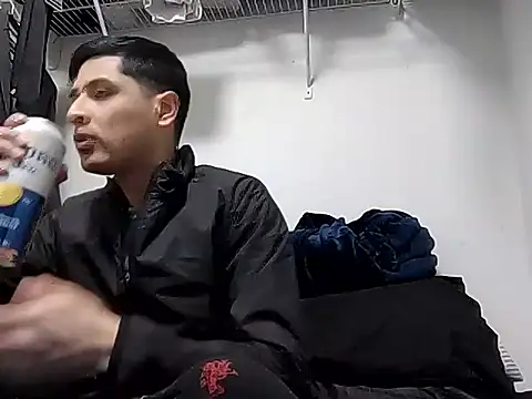 Snapshot of PerroDemonioHot chatting on February 14, 2026, 12:44 am PerroDemonioHot online show from February 14, 2026, 12:44 am