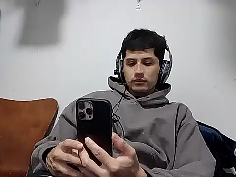 Snapshot of PerroDemonioHot chatting on January 19, 2026, 3:54 am PerroDemonioHot online show from January 19, 2026, 3:54 am