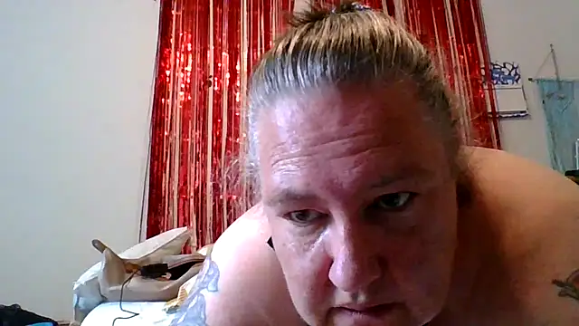 k1w1bbw online show from February 6, 2025, 5:46 am